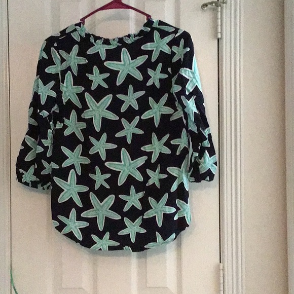 Crown and Ivy Starfish Top - Picture 2 of 2